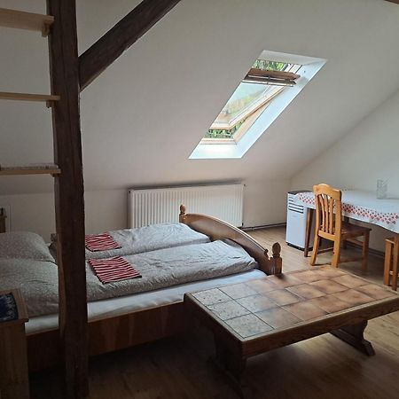 Podkrovni Apartman ออลอโมตซ์ ภายนอก รูปภาพ