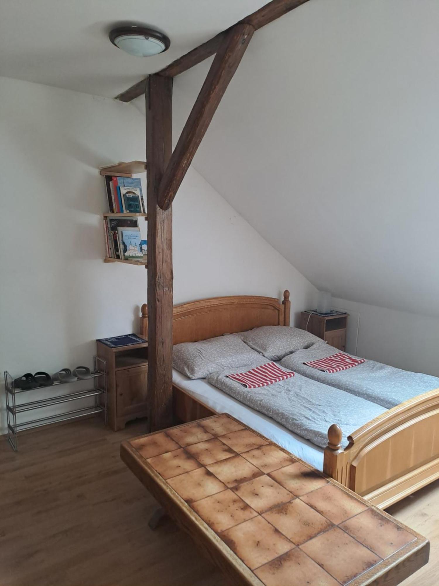 Podkrovni Apartman ออลอโมตซ์ ภายนอก รูปภาพ